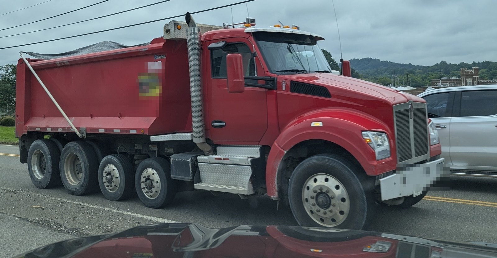 5-axle quad dump truck